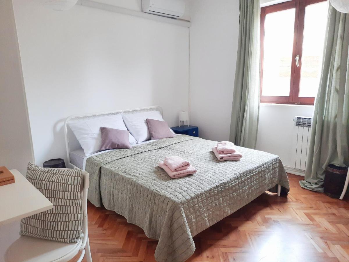 Apartment Nino In Pula Exteriér fotografie
