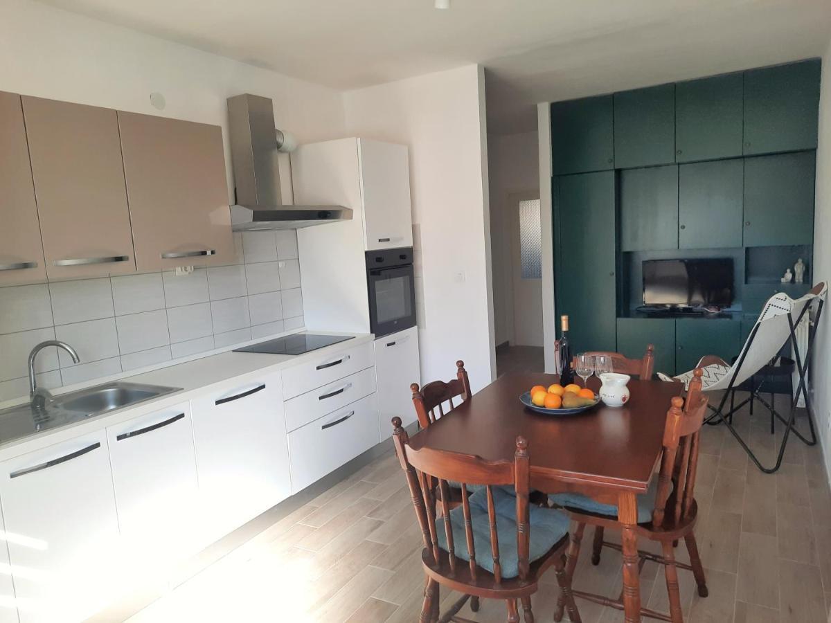 Apartment Nino In Pula Exteriér fotografie