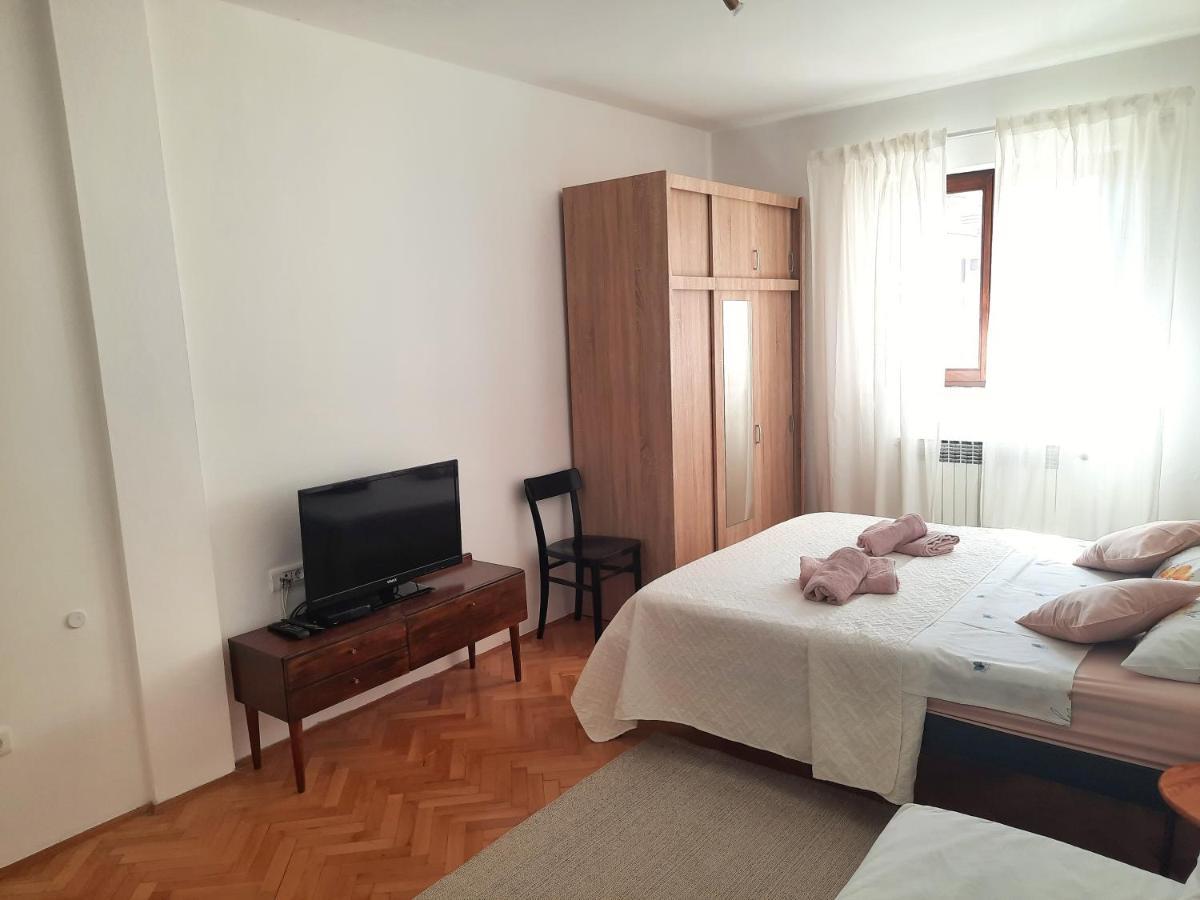 Apartment Nino In Pula Exteriér fotografie